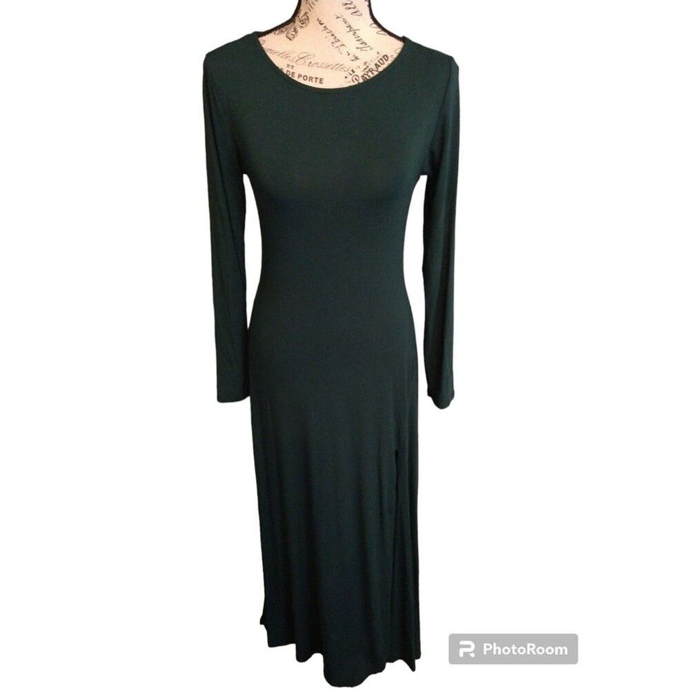 Lulu's  Maxi side slit dress Green Sm Sexy Cozy Classic